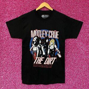 Motley Crue The Dirt Rock tshirt Size Small